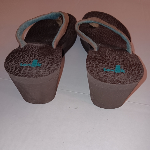 Sanuk Brown Wedge Flip Flop Sandals Thongs Heels - Picture 6 of 7